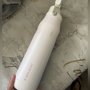 Stanley White Water Bottle with Pale Pink Logo
